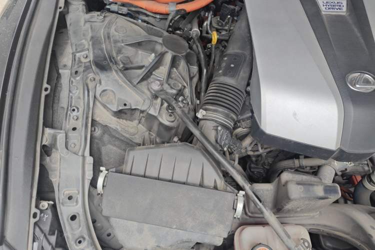 Used Lexus LS 2021 500h Luxury Edition Engine Bay Right