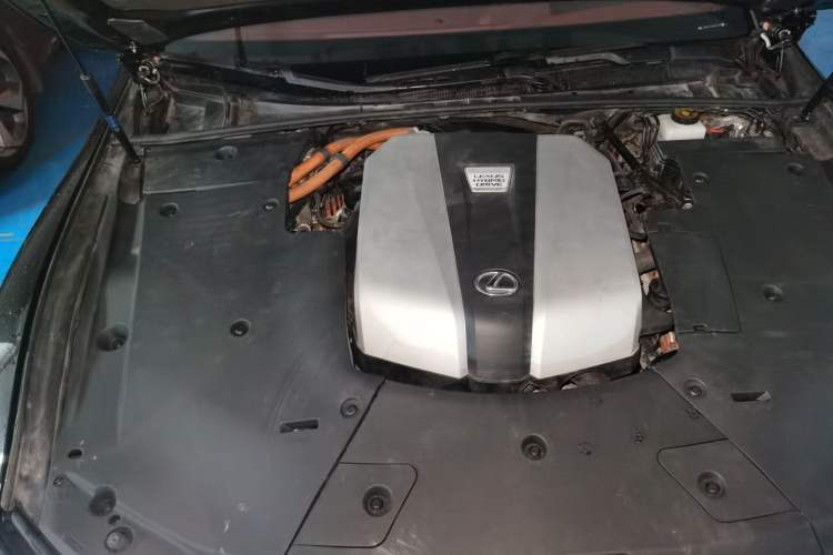 Used Lexus LS 2021 500h Executive Edition Engine Bay Right