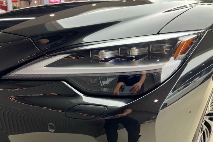 Used Lexus LS 2021 500h Luxury Edition Exterior 3