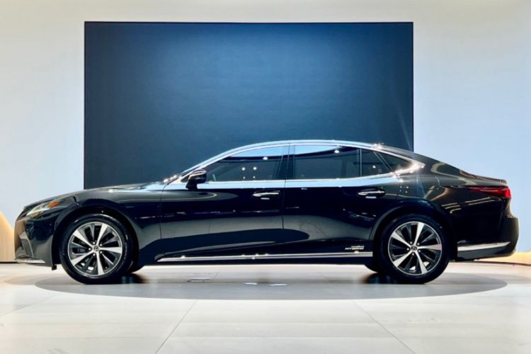 Used Lexus LS 2021 500h Excellence Edition Exterior 3
