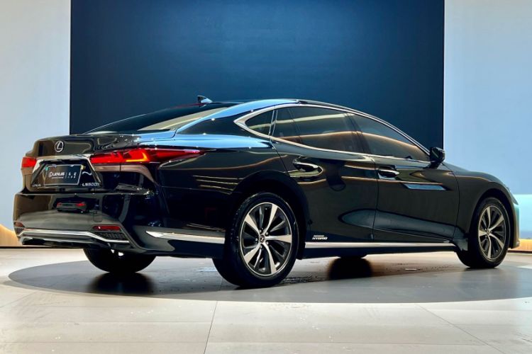 Used Lexus LS 2021 500h Excellence Edition Exterior 6