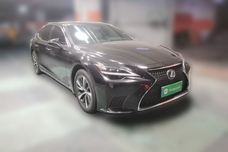 Used Lexus LS 2021 500h Excellence Edition Front Right 45 Deg