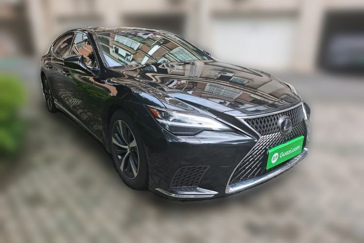 Used Lexus LS 2021 500h Excellence Edition Front Right 45 Deg