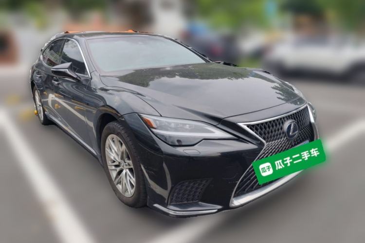 Used Lexus LS 2021 500h Luxury Edition Front Right 45 Deg