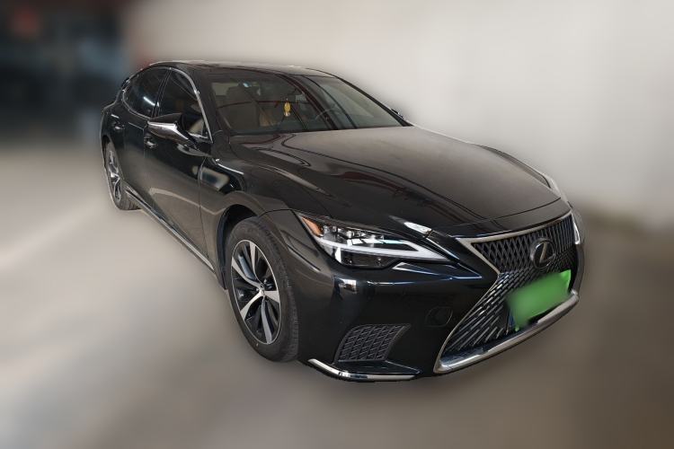Used Lexus LS 2021 500h Excellence Edition Front Right 45 Deg