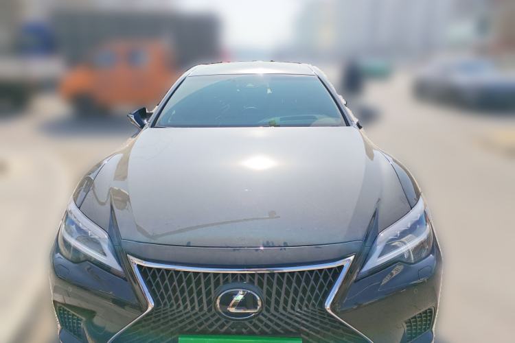 Used Lexus LS 2021 500h Luxury Edition Front