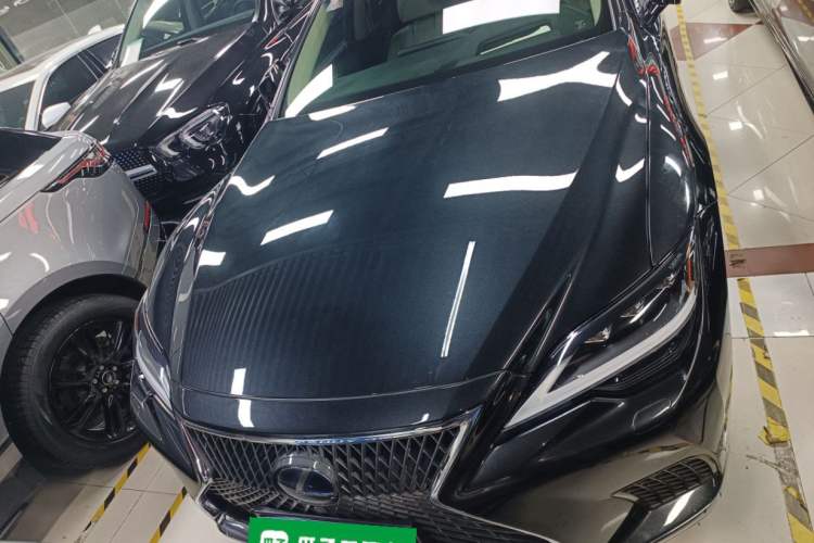 Used Lexus LS 2021 500h Executive Edition Front