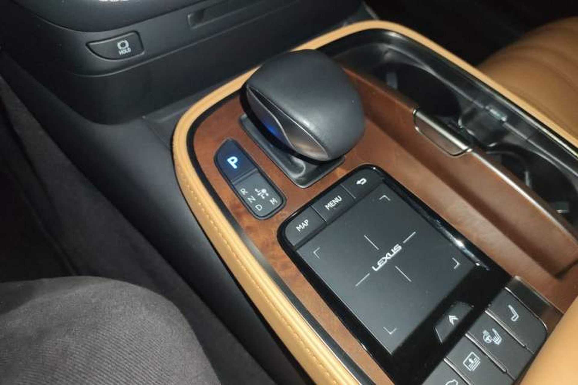 Used Lexus LS 2021 500h Excellence Edition Gear Lever