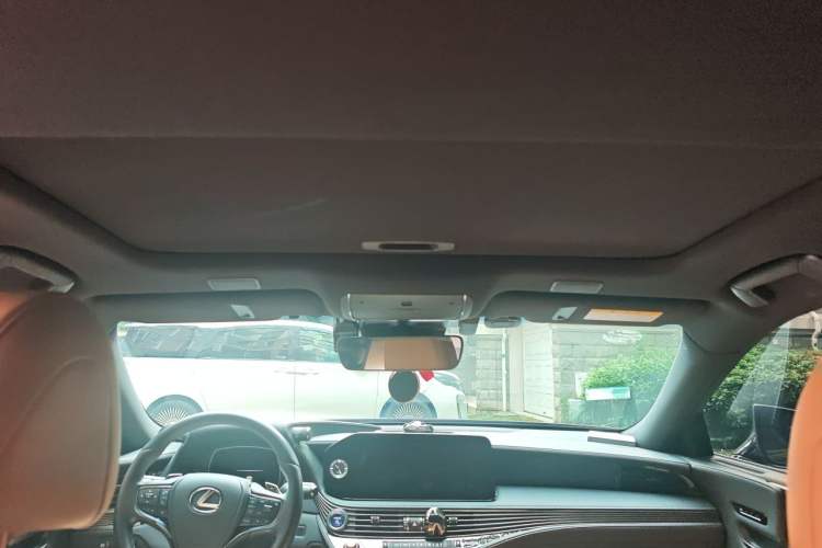 Used Lexus LS 2021 500h Excellence Edition Headliner