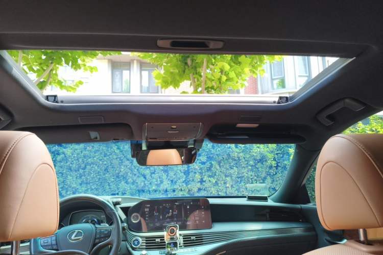Used Lexus LS 2021 500h Excellence Edition Headliner