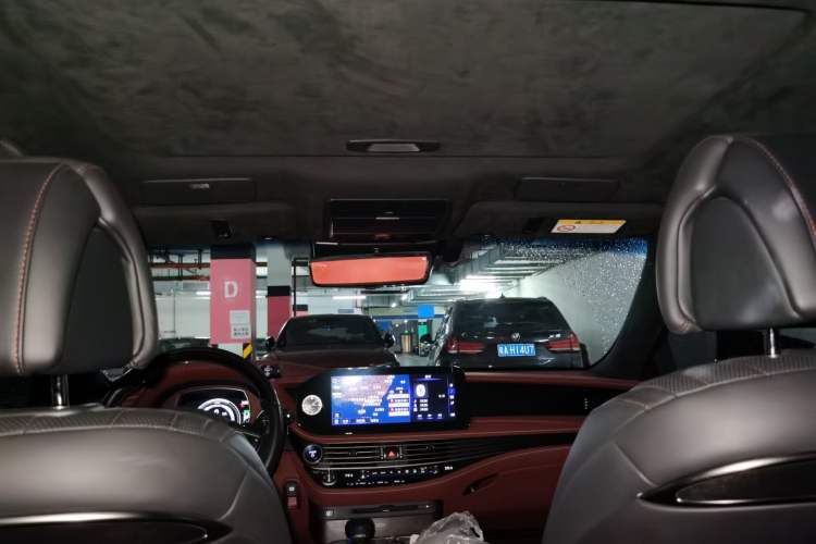 Used Lexus LS 2021 500h Executive Edition Headliner
