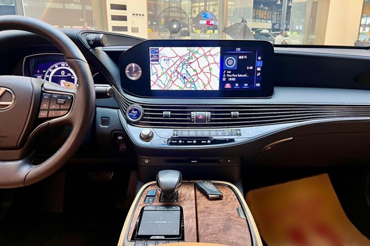 Used Lexus LS 2021 500h Excellence Edition Interior 1