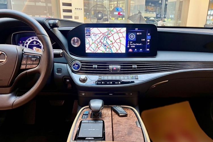 Used Lexus LS 2021 500h Excellence Edition Interior 4