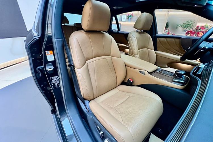 Used Lexus LS 2021 500h Excellence Edition Interior 5