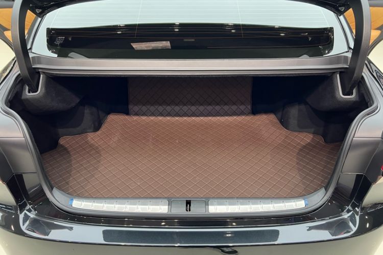 Used Lexus LS 2021 500h Luxury Edition Interior 9