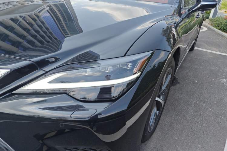 Used Lexus LS 2021 500h Excellence Edition Left Front Headlight