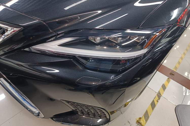 Used Lexus LS 2021 500h Executive Edition Left Front Headlight