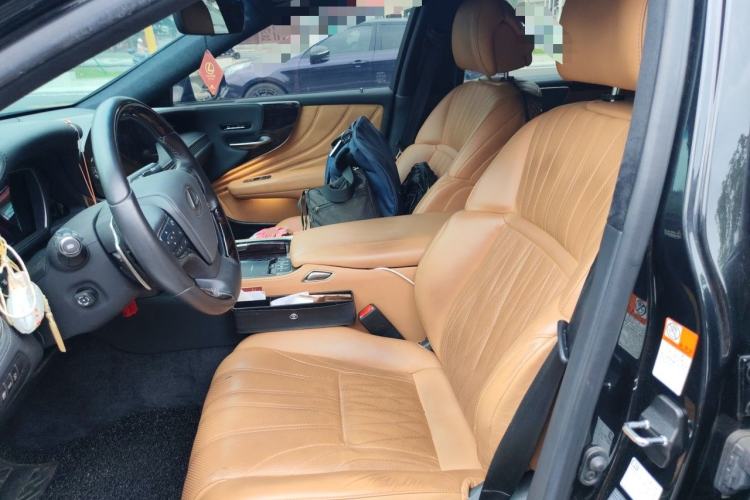 Used Lexus LS 2021 500h Luxury Edition Left Front Seat