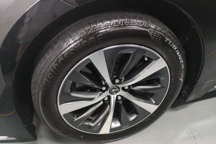 Used Lexus LS 2021 500h Zhenyue Edition Left Front Wheel Hub