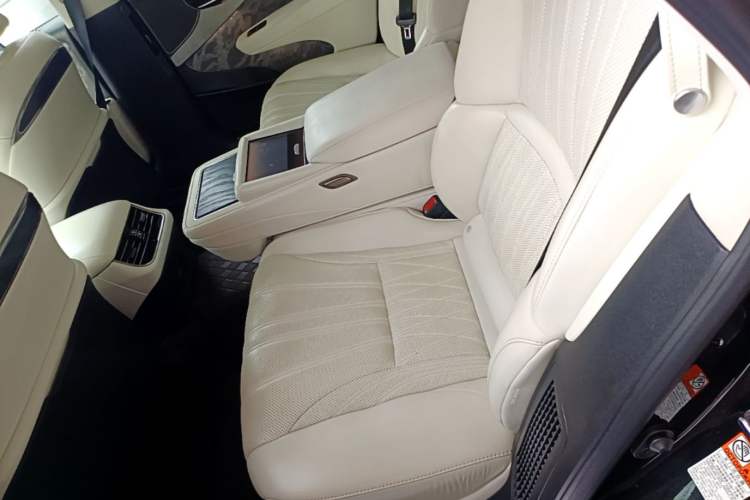 Used Lexus LS 2021 500h Executive Edition Left Rear Seat