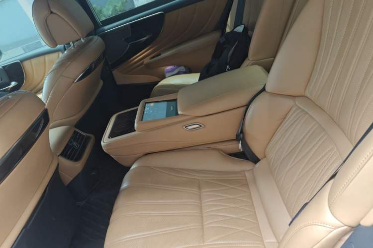Used Lexus LS 2021 500h Luxury Edition Left Rear Seat