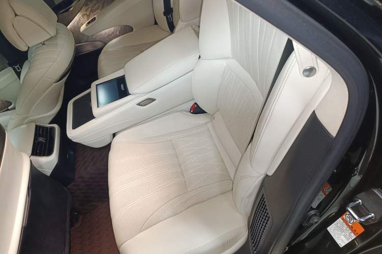 Used Lexus LS 2021 500h Executive Edition Left Rear Seat