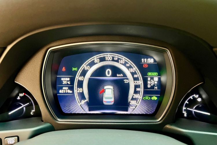 Used Lexus LS 2021 500h Excellence Edition Odometer Close Up