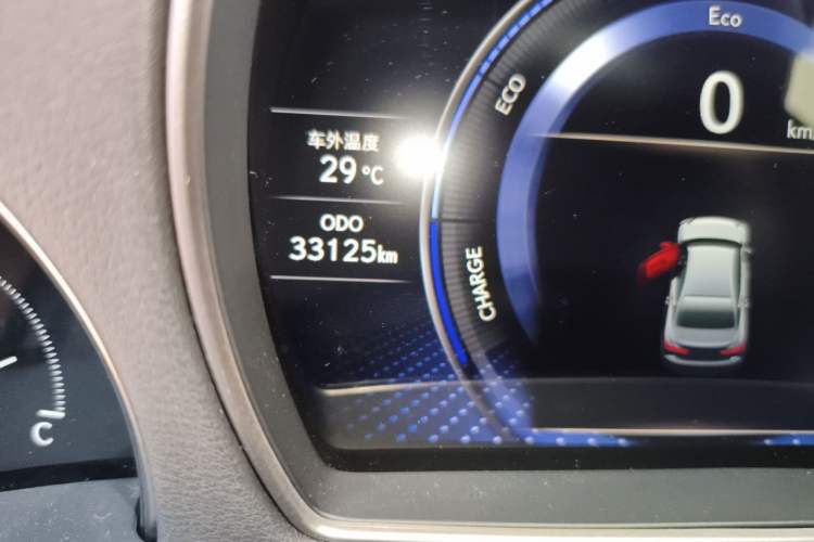 Used Lexus LS 2021 500h Excellence Edition Odometer Close Up