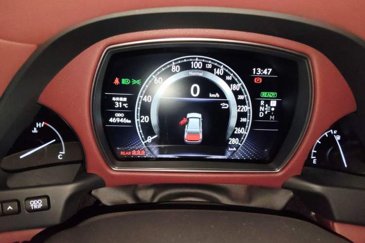 Used Lexus LS 2021 500h Executive Edition Odometer Close Up