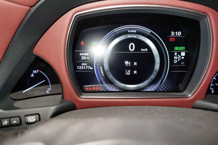 Used Lexus LS 2021 500h Executive Edition Odometer Close Up