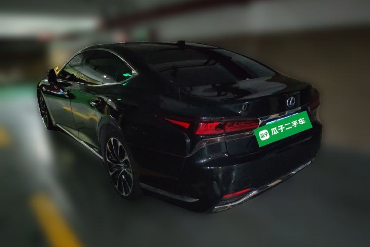 Used Lexus LS 2021 500h Executive Edition Rear Left 45 Deg