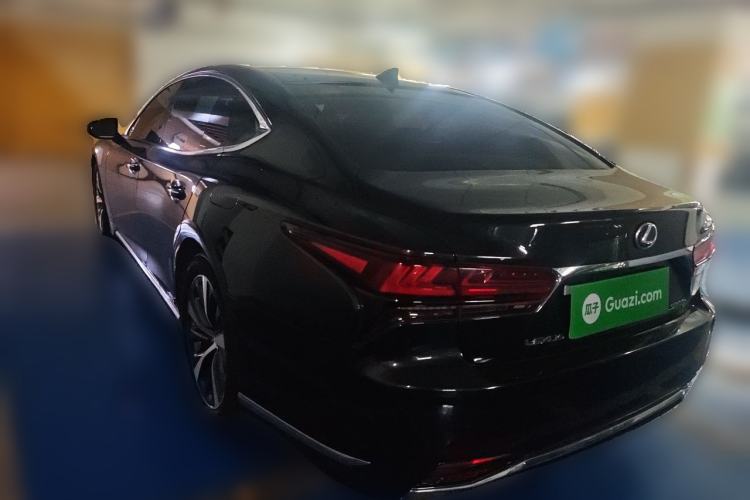 Used Lexus LS 2021 500h Zhenyue Edition Rear Left 45 Deg