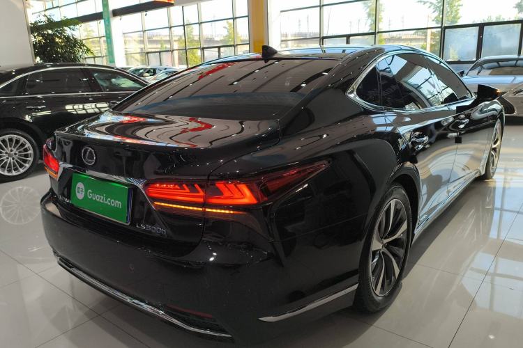 Used Lexus LS 2021 500h Excellence Edition Rear Right 45 Deg