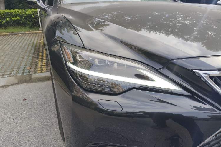 Used Lexus LS 2021 500h Excellence Edition Right Front Headlight