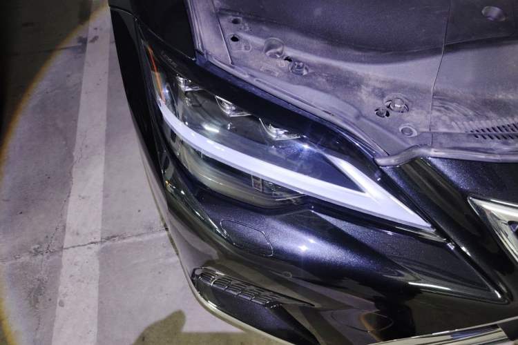 Used Lexus LS 2021 500h Luxury Edition Right Front Headlight