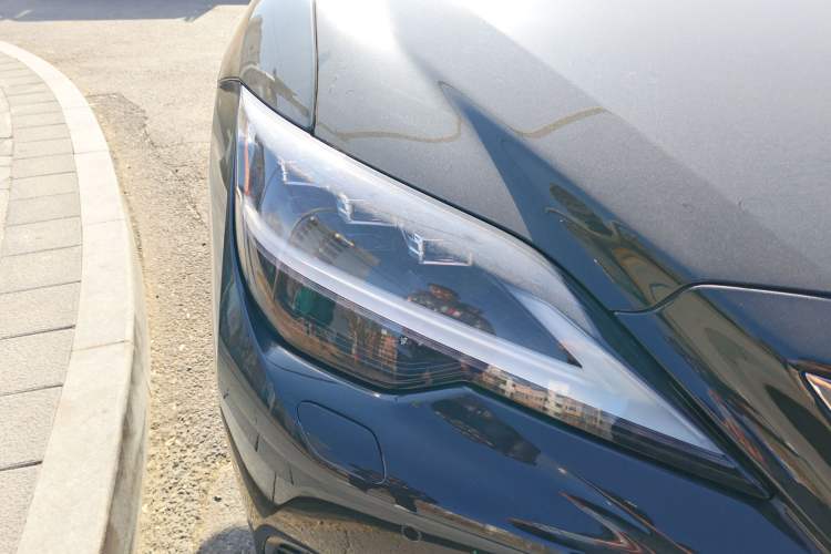 Used Lexus LS 2021 500h Luxury Edition Right Front Headlight