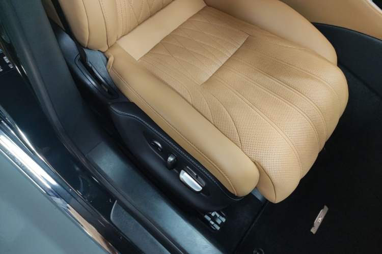 Used Lexus LS 2021 500h Zhenyue Edition Right Front Seat