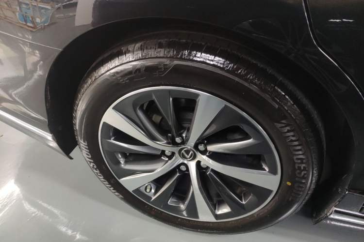 Used Lexus LS 2021 500h Zhenyue Edition Right Rear Wheel Hub