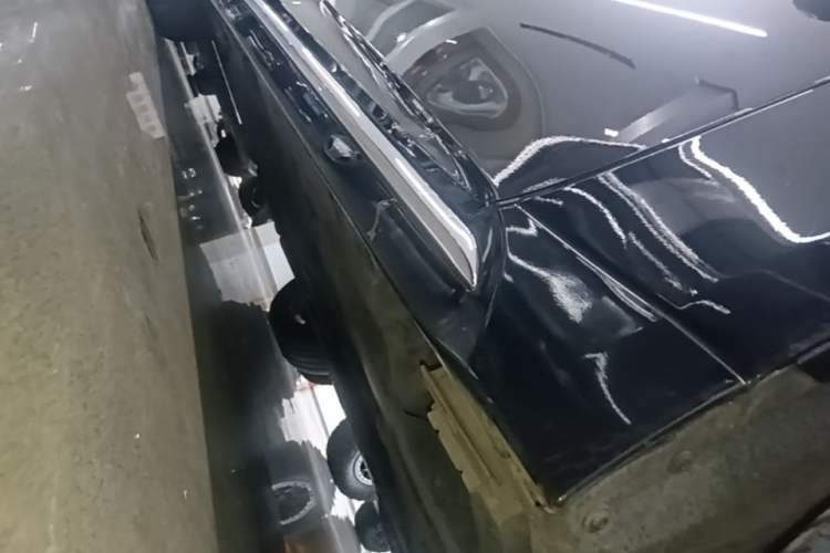 Used Lexus LS 2021 500h Excellence Edition Right Side Sill