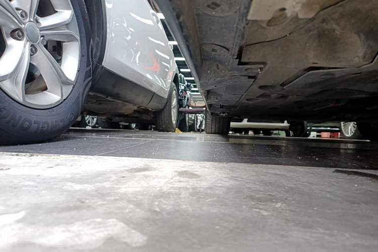 Used Lexus LS 2021 500h Executive Edition Right Side Sill