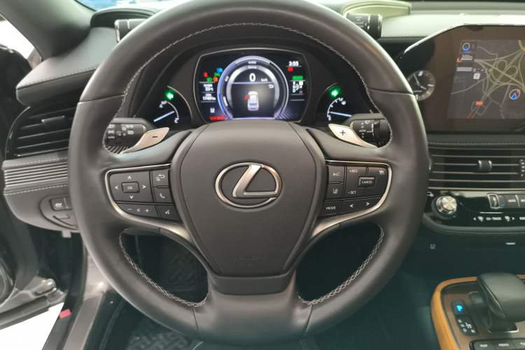 Used Lexus LS 2021 500h Excellence Edition Steering Wheel