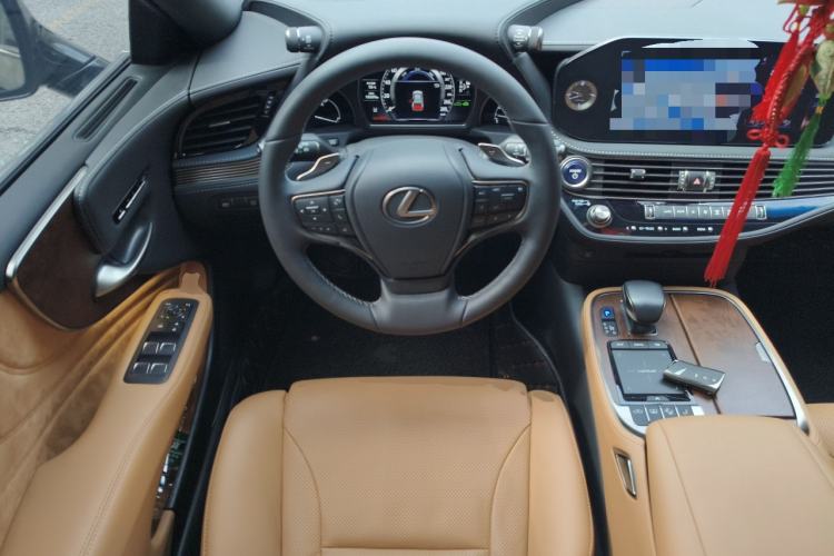 Used Lexus LS 2021 500h Excellence Edition Steering Wheel