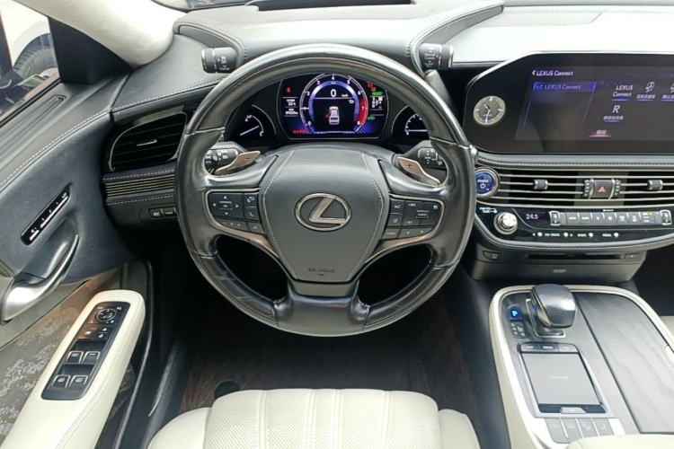 Used Lexus LS 2021 500h Executive Edition Steering Wheel