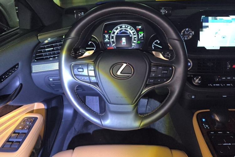 Used Lexus LS 2021 500h Excellence Edition Steering Wheel