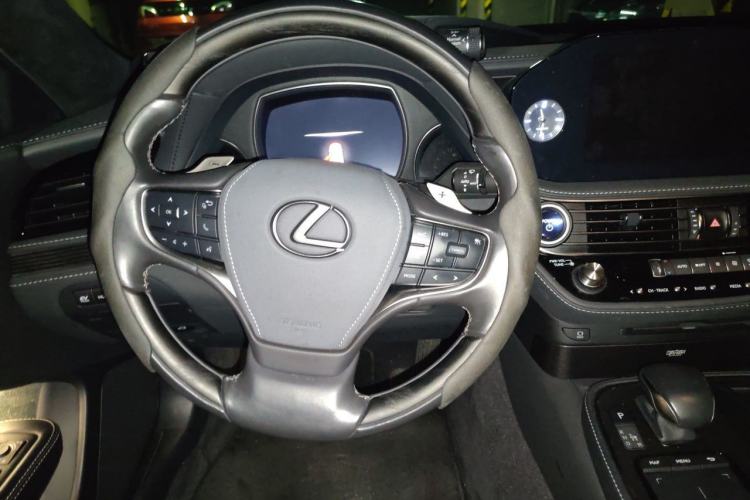 Used Lexus LS 2021 500h Executive Edition Steering Wheel