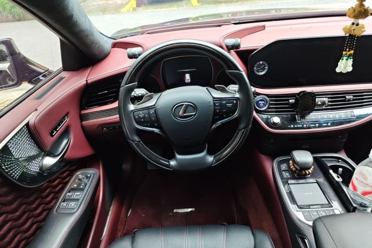 Used Lexus LS 2021 500h Executive Edition Steering Wheel