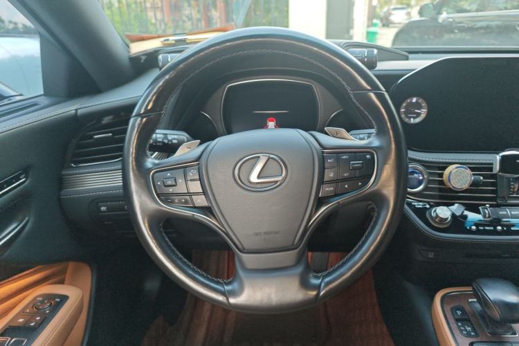 Used Lexus LS 2021 500h Excellence Edition Steering Wheel