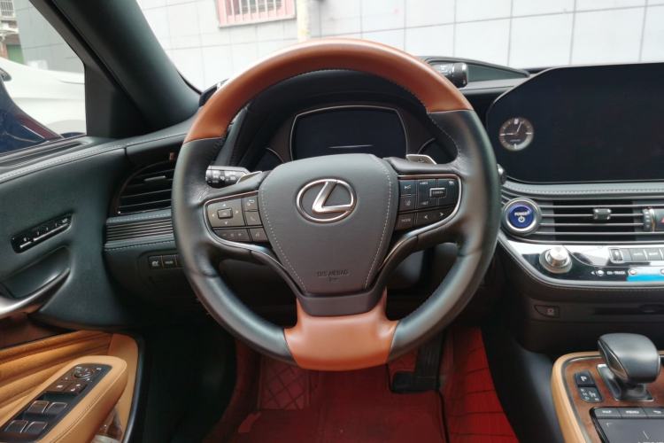 Used Lexus LS 2021 500h Zhenyue Edition Steering Wheel