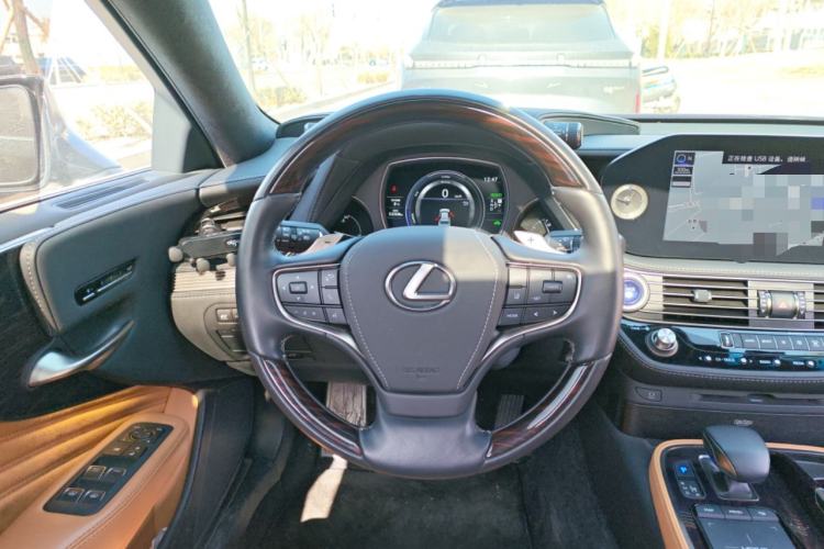 Used Lexus LS 2021 500h Luxury Edition Steering Wheel