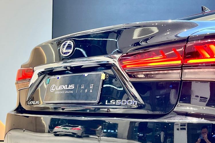 Used Lexus LS 2021 500h Excellence Edition Trunk